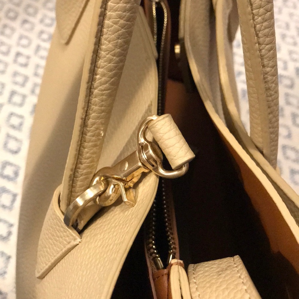 Angela Roi Cher Tote ๐ค - Picture 12 of 15